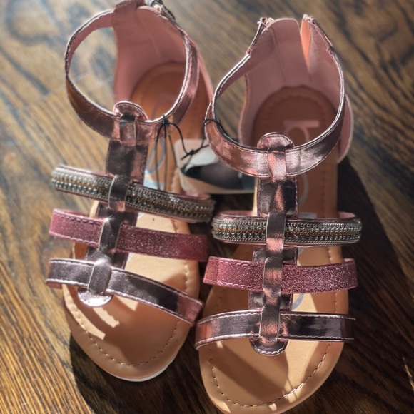 BNWT girls BEBE sandals - Picture 1 of 3